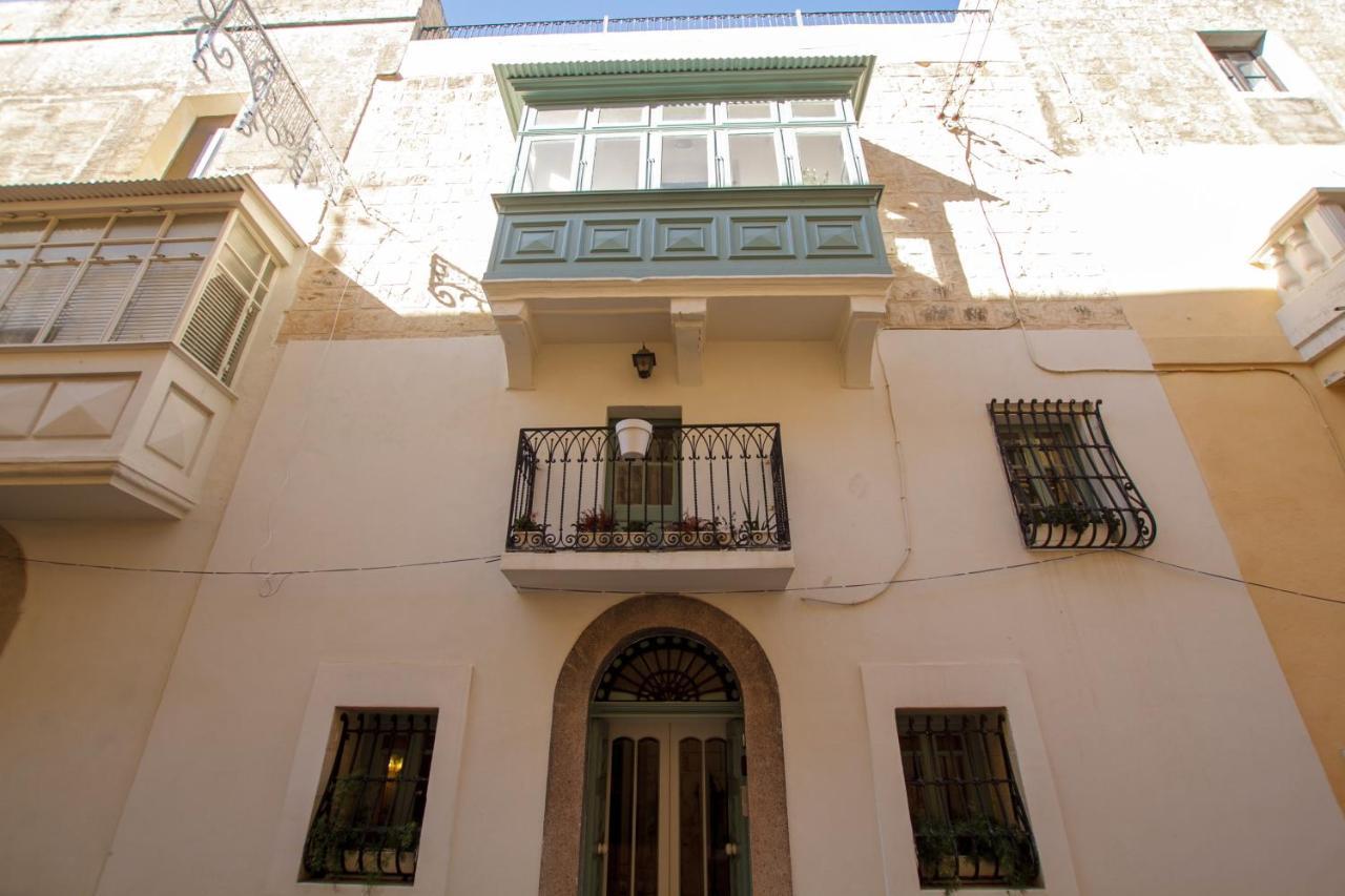 فيلا رباتفي Town House Steeped In History المظهر الخارجي الصورة