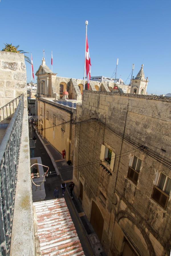 فيلا رباتفي Town House Steeped In History المظهر الخارجي الصورة