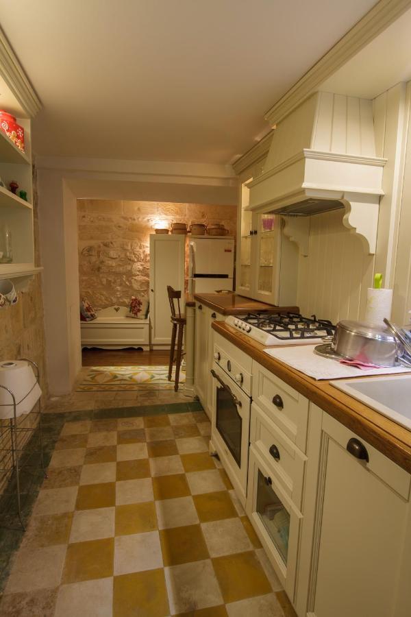 فيلا رباتفي Town House Steeped In History المظهر الخارجي الصورة