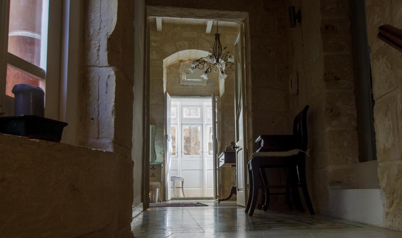 فيلا رباتفي Town House Steeped In History المظهر الخارجي الصورة