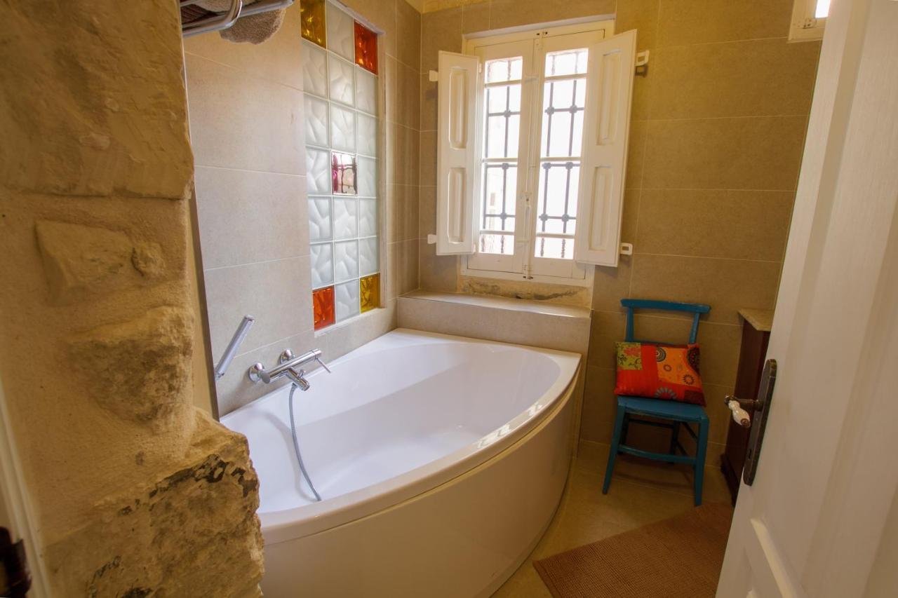 فيلا رباتفي Town House Steeped In History المظهر الخارجي الصورة