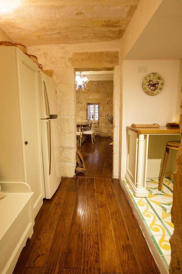 فيلا رباتفي Town House Steeped In History المظهر الخارجي الصورة