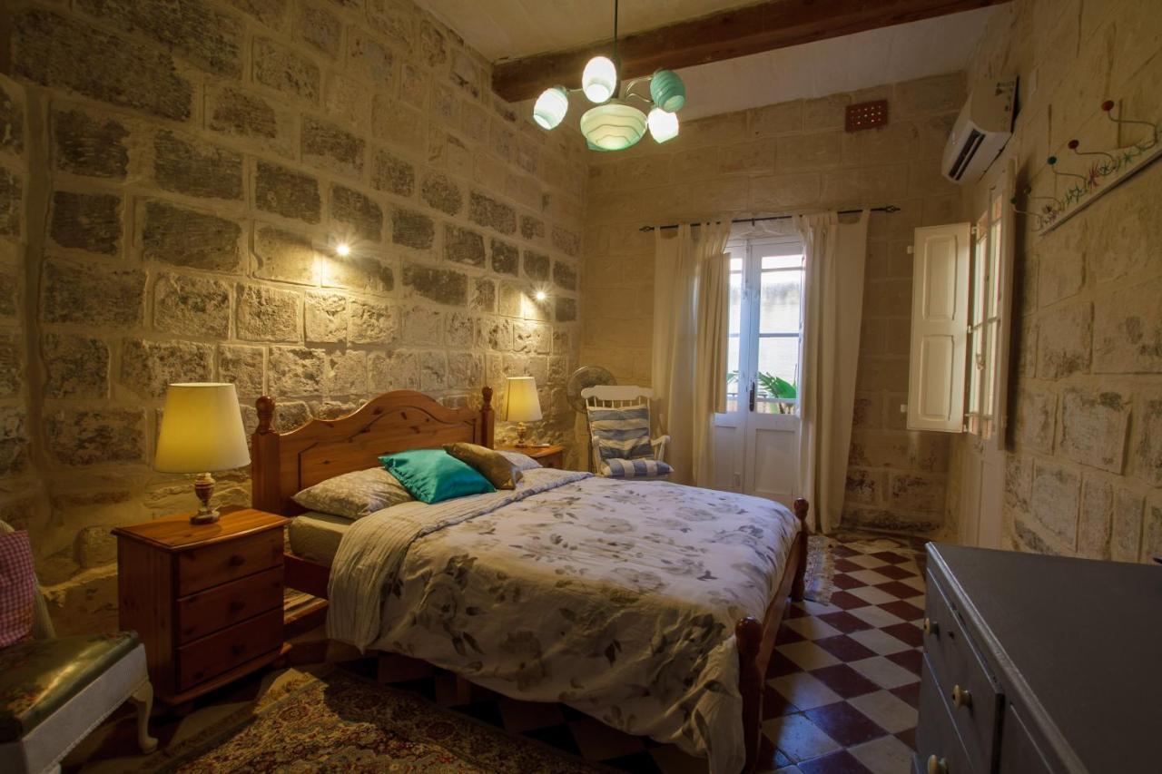 فيلا رباتفي Town House Steeped In History المظهر الخارجي الصورة