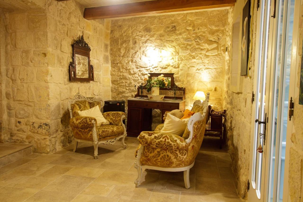 فيلا رباتفي Town House Steeped In History المظهر الخارجي الصورة