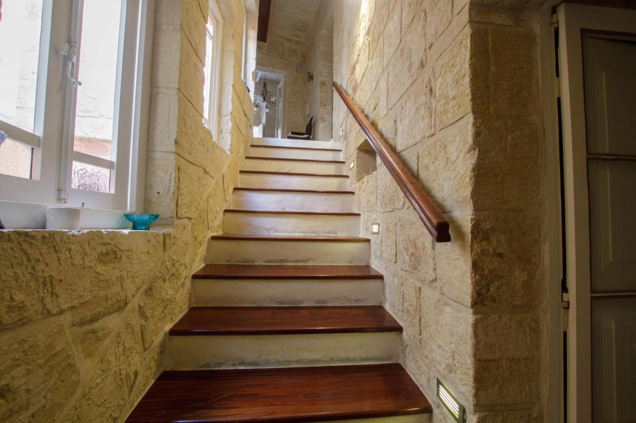 فيلا رباتفي Town House Steeped In History المظهر الخارجي الصورة