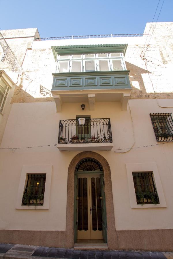 فيلا رباتفي Town House Steeped In History المظهر الخارجي الصورة